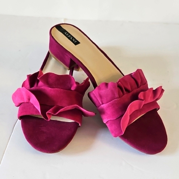 Alfani Magenta Ruffle Mules - Picture 1 of 8